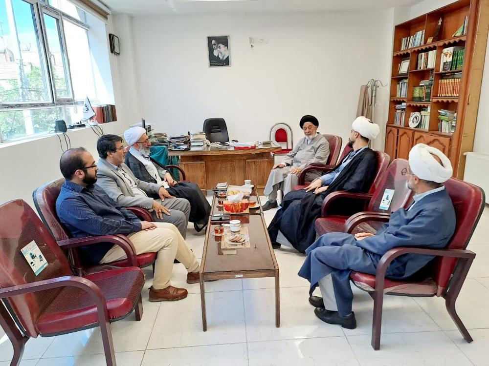 دیدار ریاست نهاد مقام معظم رهبری در دانشگاه‌های استان با مسئول ستاد اقامه نماز استان قزوین