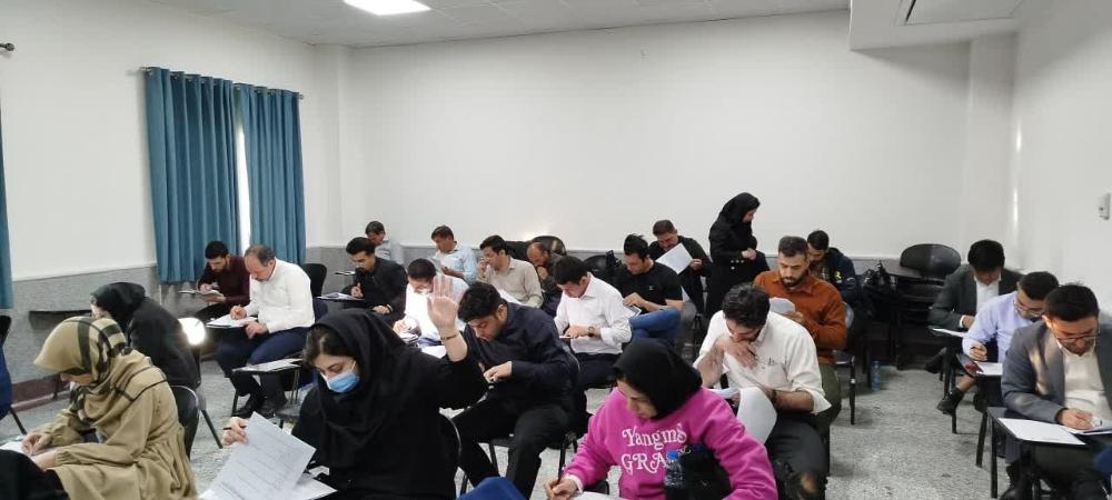 آزمون پایانی چهارمین دوره توانمندسازی زبان انگلیسی  برگزار شد