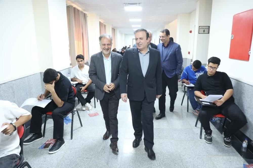 بازدید استاندار قزوین و سرپرست دانشگاه از روند برگزاری نوبت دوم آزمون سراسری در استان 